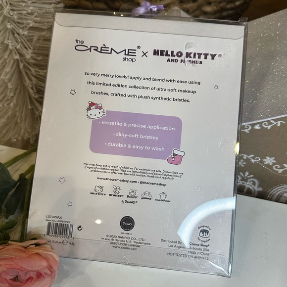 Hello Kitty and friends X Creme shop flawless finish brush collection keroppi - Picture 2 of 8